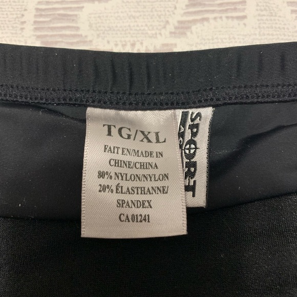 Bathing suit shirt underwear - Picture 5 of 5